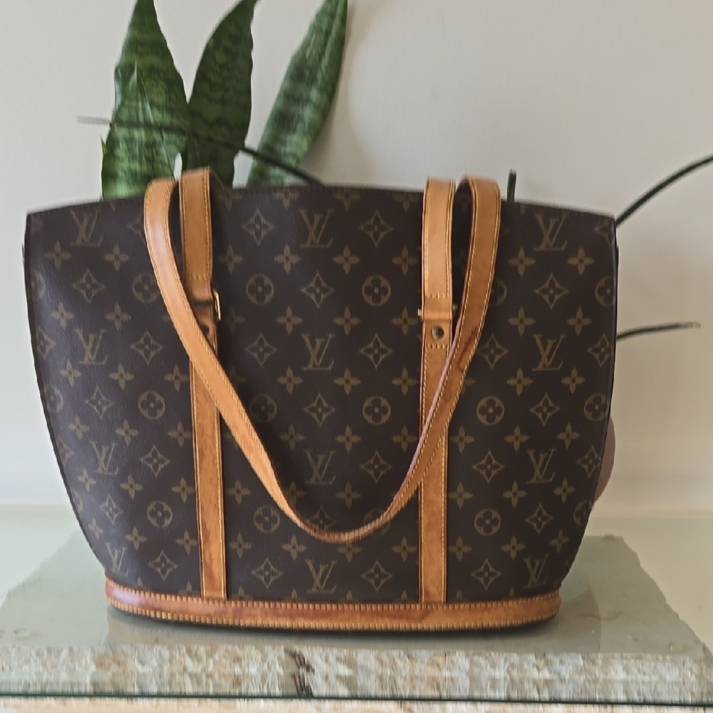 Louis Vuitton Monogram Babylon TOTE BAG.